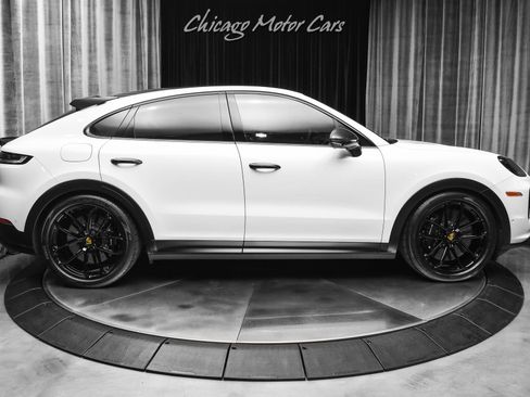 Used 2024 Porsche Cayenne Turbo GT AWD/4WD image 51