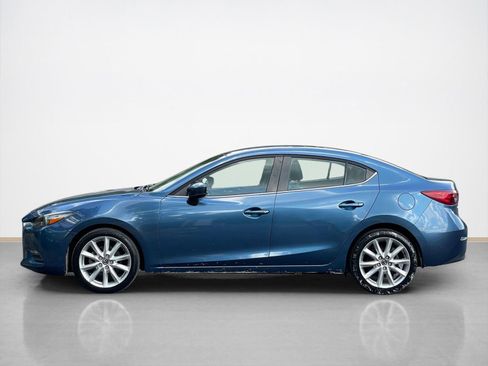 Used 2017 MAZDA MAZDA3 Touring FWD image 4