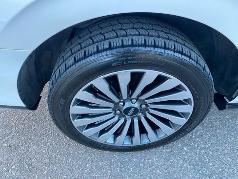 Used 2019 Lincoln Navigator L Reserve w/ Cargo Package image 13