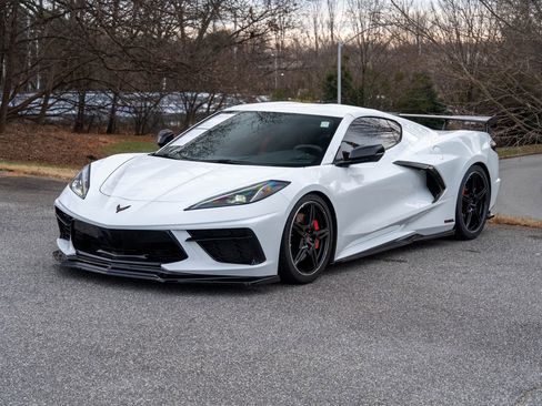 Used 2023 Chevrolet Corvette Stingray w/ Z51 Performance Package image 5