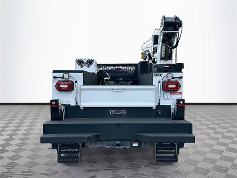 New 2025 Ford F550 4x4 Supercab Super Duty image 5