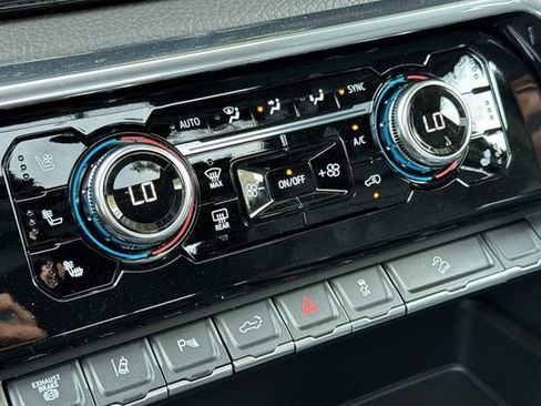 New 2026 GMC Sierra 2500 Denali w/ Denali Reserve Package image 24