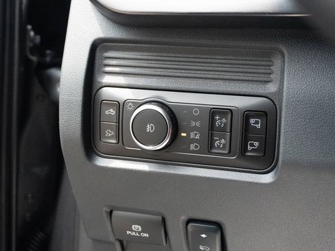 Used 2026 Ford F350 Lariat AWD/4WD image 33