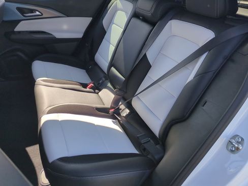 New 2026 Chevrolet Equinox EV LT image 23