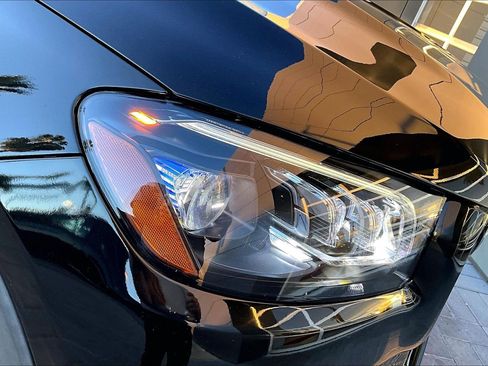 Used 2021 Mercedes-Benz GLS 450 4MATIC image 28