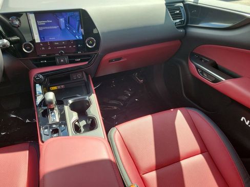 Used 2025 Lexus NX 250 FWD w/ Accessory Package (K3) image 18