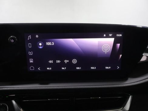 Used 2024 Buick Envista Sport Touring w/ Experience Buick Package FWD image 23