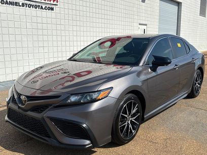 Used 2022 Toyota Camry SE w/ Convenience Package