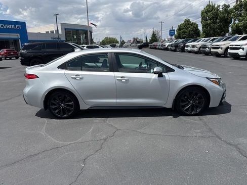 Used 2024 Toyota Corolla SE w/ SE Premium Package FWD image 8