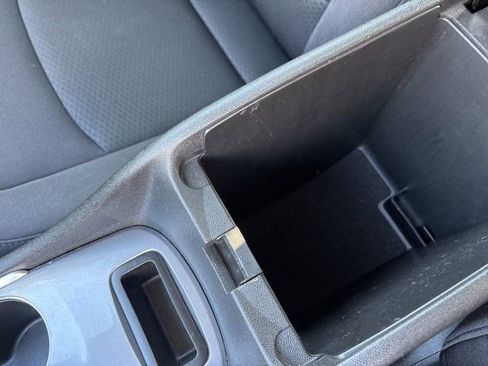 Used 2024 Chevrolet Malibu LT image 28