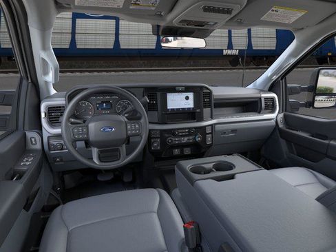 New 2026 Ford F250 XL AWD/4WD image 9