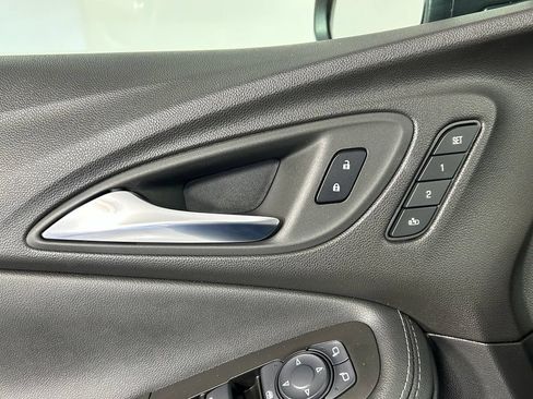 Used 2023 Buick Encore GX Essence w/ Experience Buick Package AWD/4WD image 34