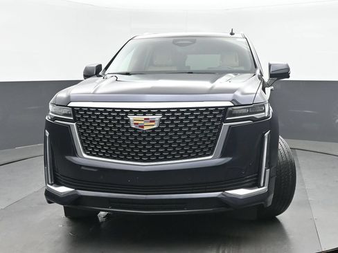 Used 2021 Cadillac Escalade Premium Luxury w/ Driver Assist Tech Package AWD/4WD image 4