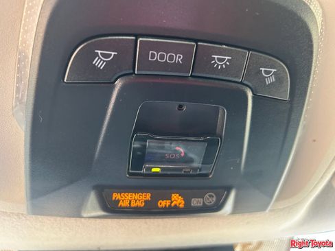Certified 2025 Toyota Corolla LE FWD image 27