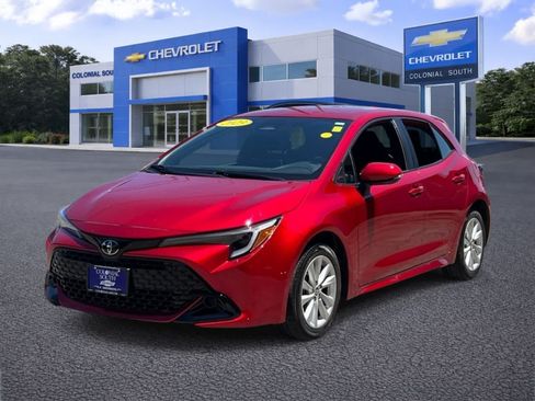 Used 2024 Toyota Corolla SE FWD image 2