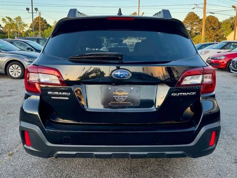 Used 2018 Subaru Outback 2.5i Premium AWD/4WD image 4