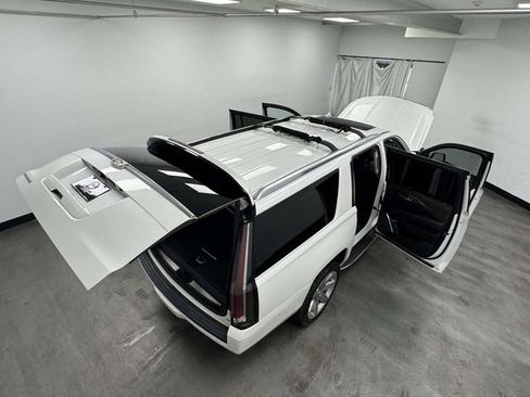 Used 2016 Cadillac Escalade ESV Luxury AWD/4WD image 15