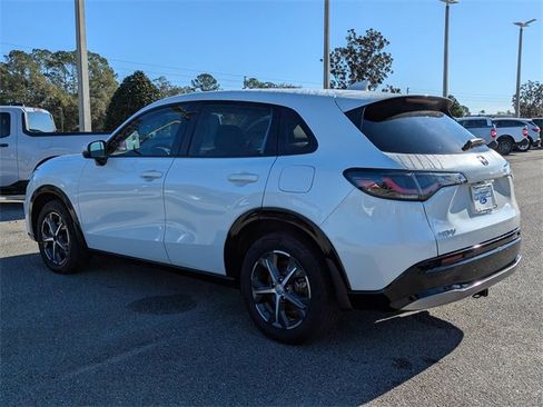 Used 2023 Honda HR-V EX-L image 6