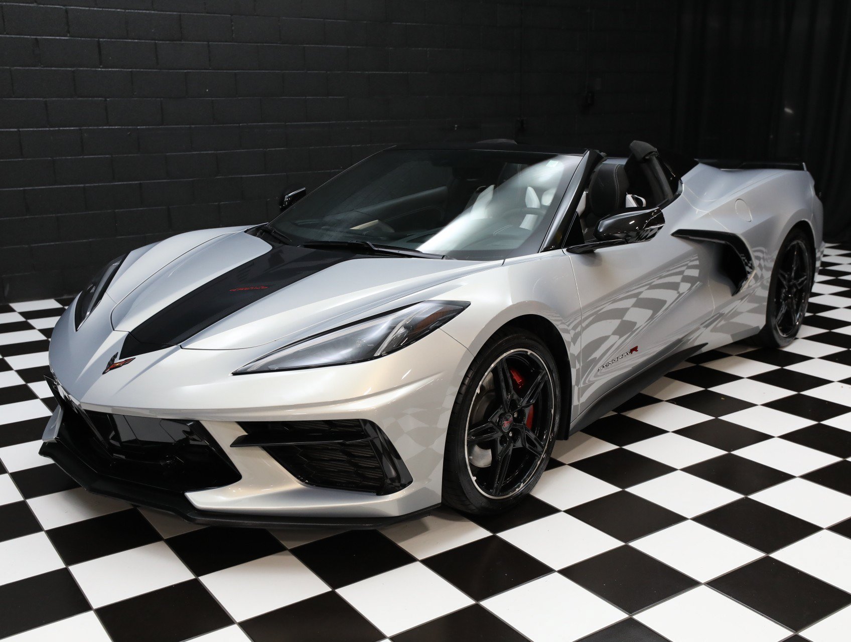 Used 2021 Chevrolet Corvette Stingray Premium Conv w/ Z51 Performance Package RWD image 45