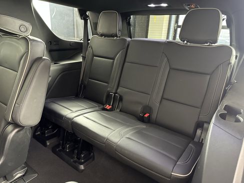 Certified 2023 GMC Yukon SLT w/ Max Trailering Package image 8