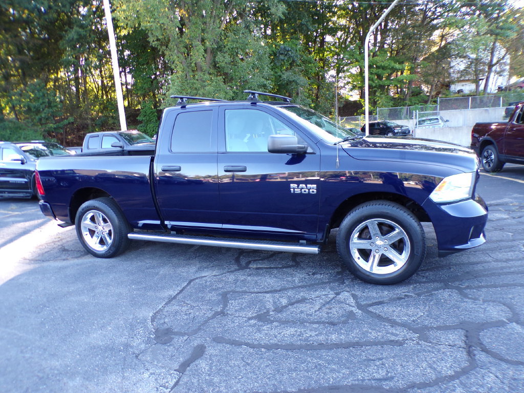 Used 2016 RAM 1500 Express AWD/4WD image 4