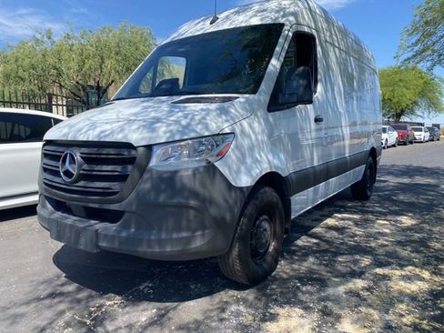 Used 2025 Mercedes-Benz Sprinter 2500 image 1