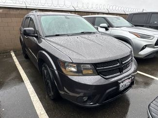 Used 2019 Dodge Journey SE w/ Blacktop Package video 2