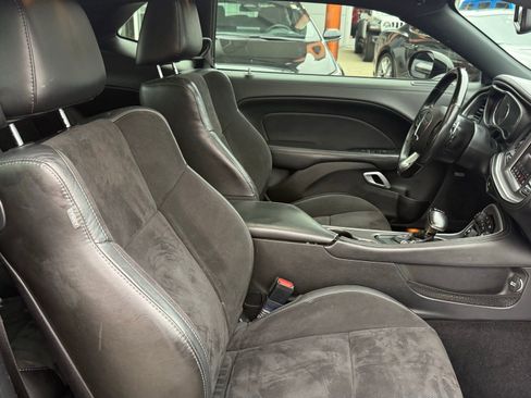 Used 2021 Dodge Challenger R/T w/ Plus Package image 17