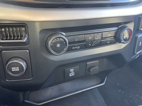 Used 2023 Ford F150 XLT image 6