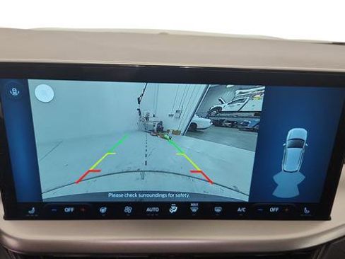 New 2026 Ford Escape SE w/ Class II Trailer Tow Package image 17