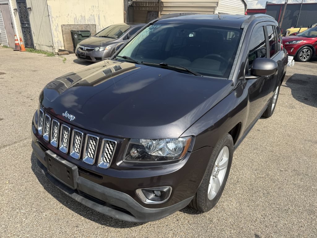 Used 2015 Jeep Compass High Altitude AWD/4WD image 2