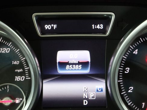 Used 2017 Mercedes-Benz GLS 450 4MATIC image 46