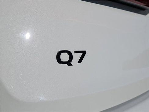 New 2026 Audi Q7 2.0T Premium image 11
