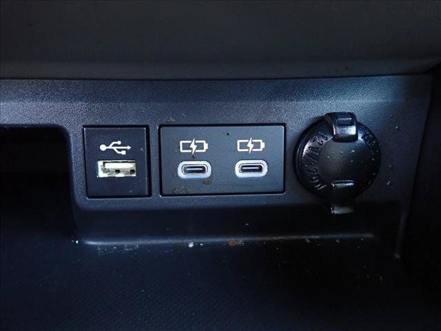 Certified 2026 Toyota Highlander Platinum AWD/4WD image 22