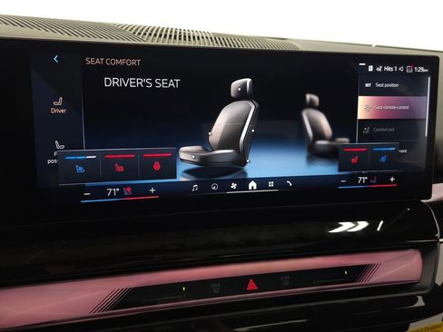 New 2027 BMW 550e xDrive AWD/4WD image 22