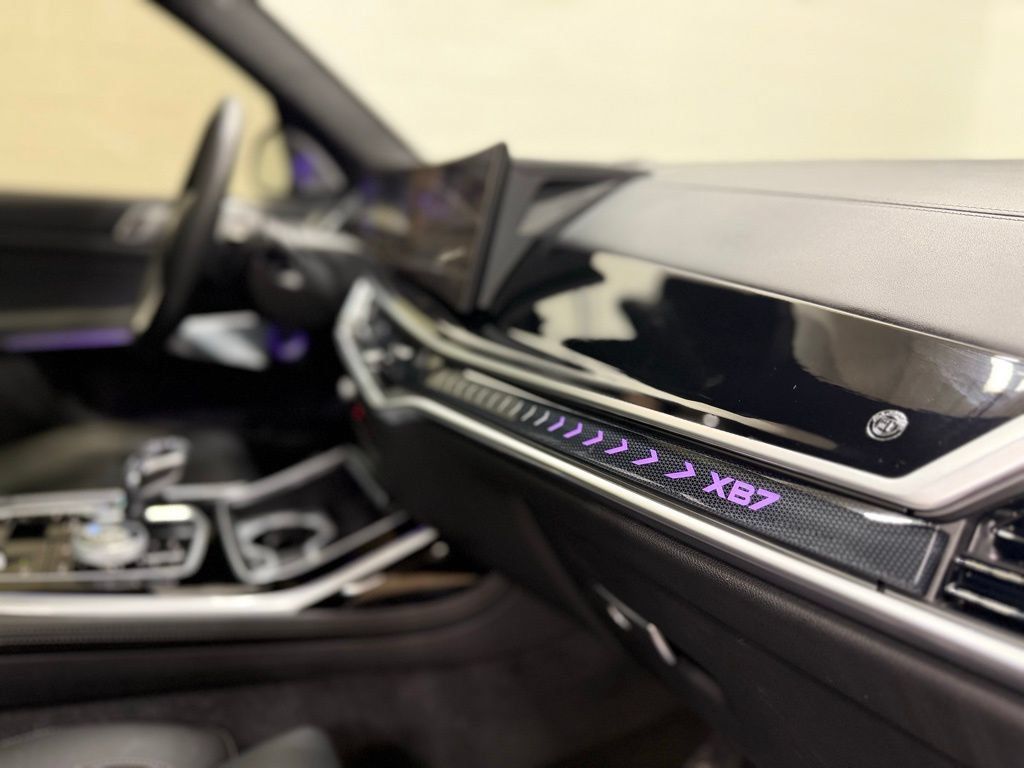 Used 2025 BMW ALPINA XB7 AWD/4WD image 66