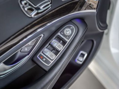 Used 2015 Mercedes-Benz S 550 Sedan image 57