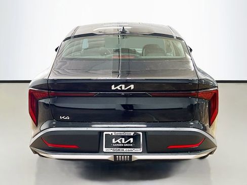 New 2025 Kia K4 LX image 6