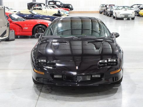 Used 1995 Chevrolet Camaro Z28 RWD image 19