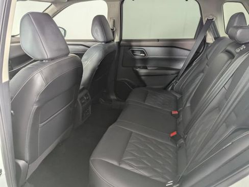 Used 2021 Nissan Rogue Platinum AWD/4WD image 17