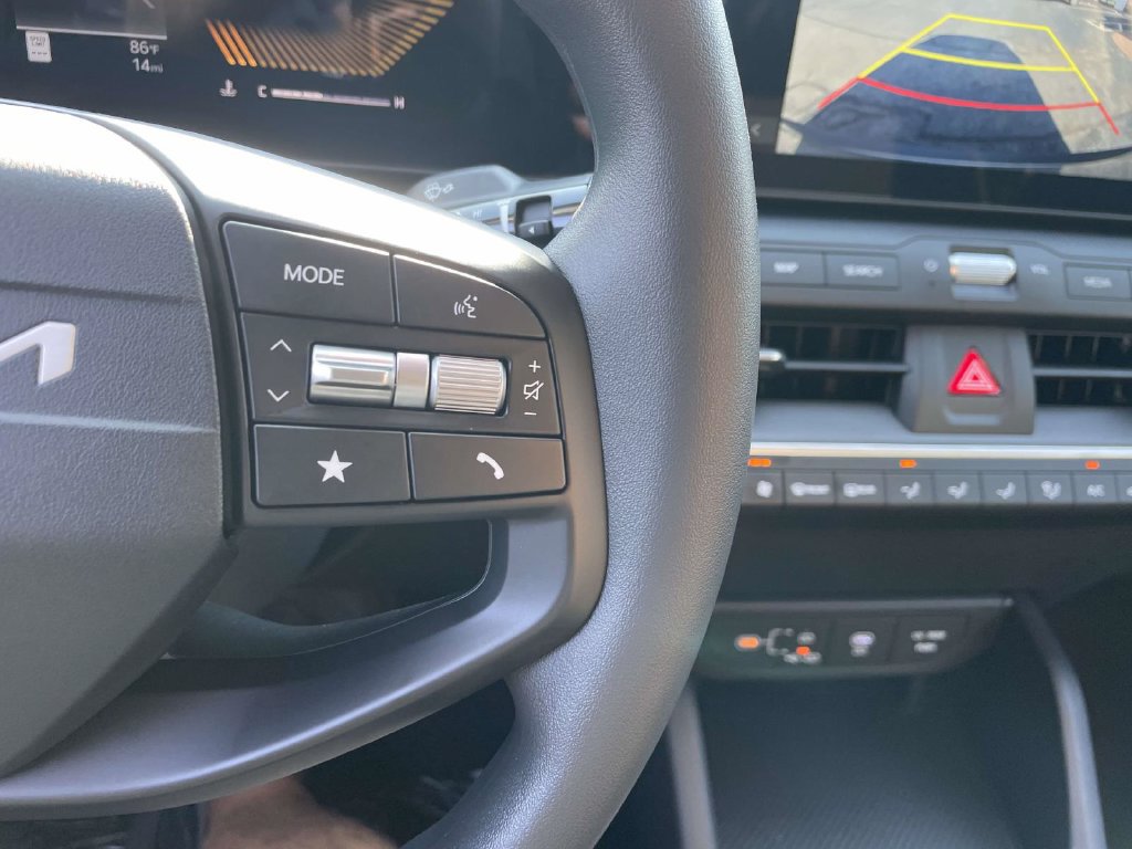 New 2026 Kia K4 FWD image 10