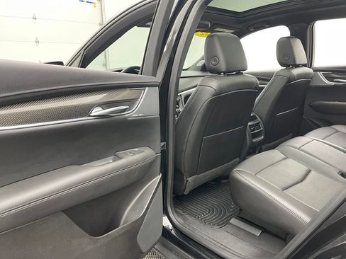 Used 2022 Cadillac XT5 Sportv AWD/4WD image 39