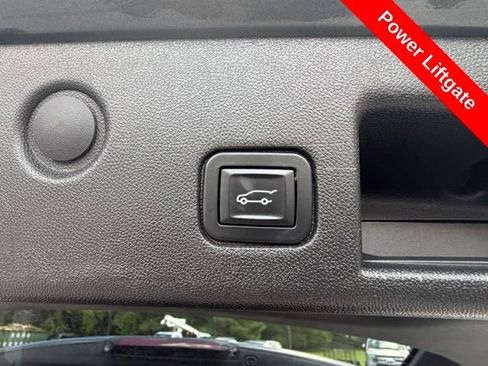 Used 2019 Chevrolet Equinox LT FWD image 22