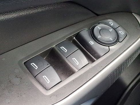 Used 2024 Chevrolet Trax LS w/ LS Convenience Package image 25