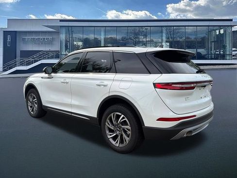 New 2026 Lincoln Corsair Premiere FWD image 5