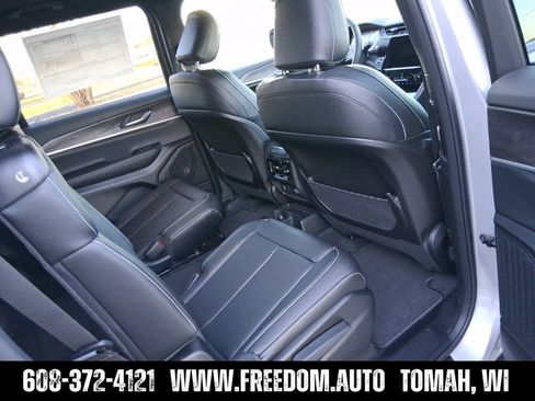 Used 2025 Jeep Grand Cherokee L Limited w/ Trailer Tow Package AWD/4WD image 25