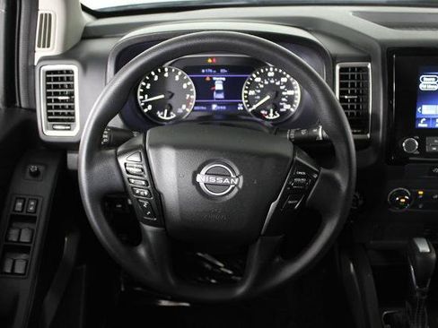 Certified 2023 Nissan Frontier SV w/ Tow Package AWD/4WD image 10