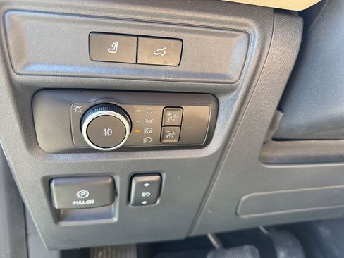 Used 2024 Ford Expedition Limited AWD/4WD image 14