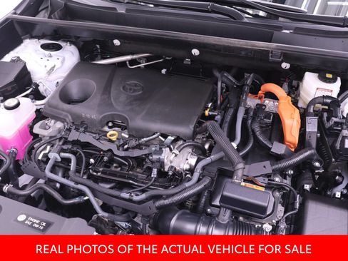 Certified 2025 Toyota RAV4 XLE AWD/4WD image 16