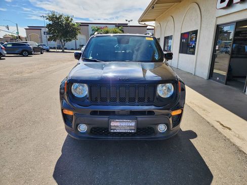 Used 2019 Jeep Renegade Altitude w/ Quick Order Package 2XM FWD image 7